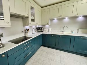 Kitchen Diner- click for photo gallery